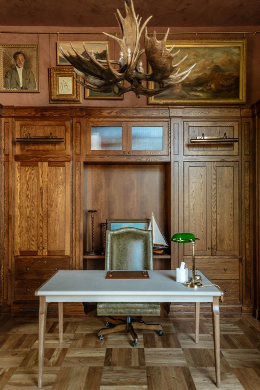 Modern Elm
